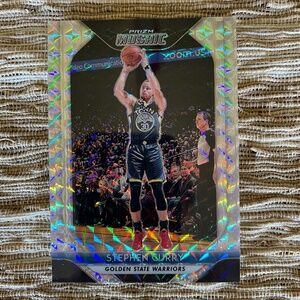 2028-19 Basketball Card